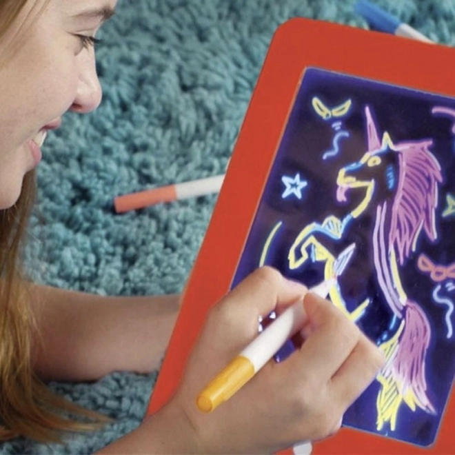 Magic 3D Drawing Tablet with Markers - Red