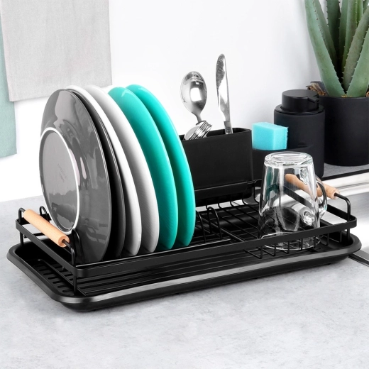 Išimamas varvėjimo padėklas ir sausas stalviršis