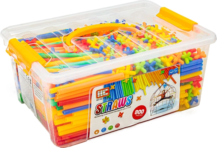 Approx. 800 pieces for endless building