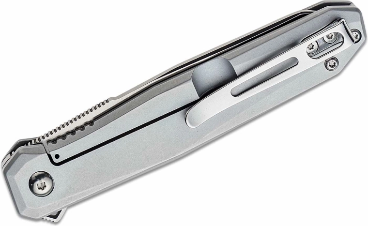 Durable blade made of D2 tool steel