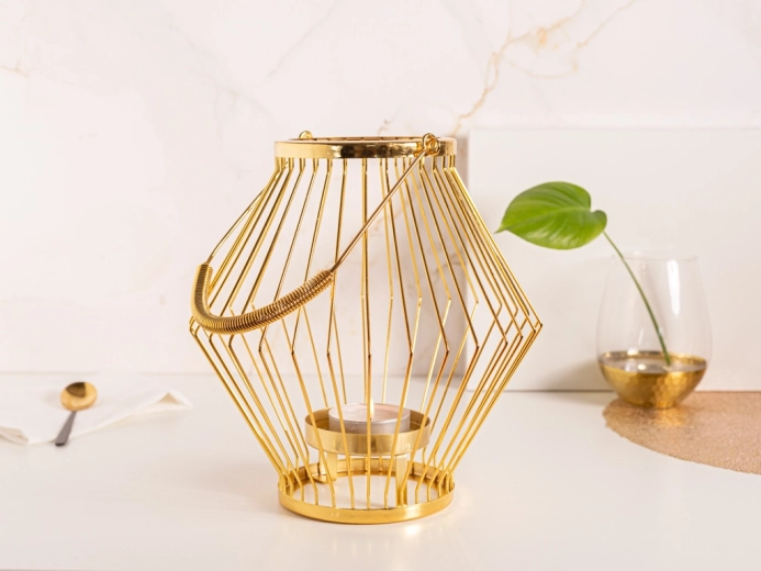 Geometric mullion-style design for eye-catching light