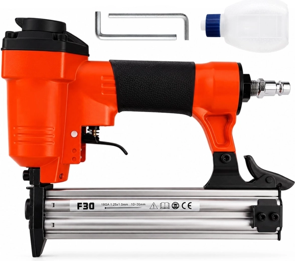 Renew Force F30 pneumatic nailer for 10–30 mm nails