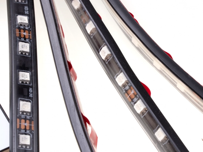 Paprastas montavimas su 3M juosta