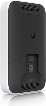 Easy deployment via UniFi PoE