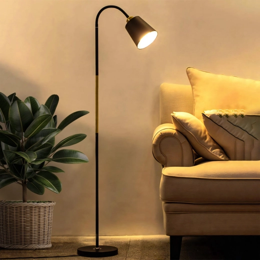 Adjustable light thanks to the flexible arm
