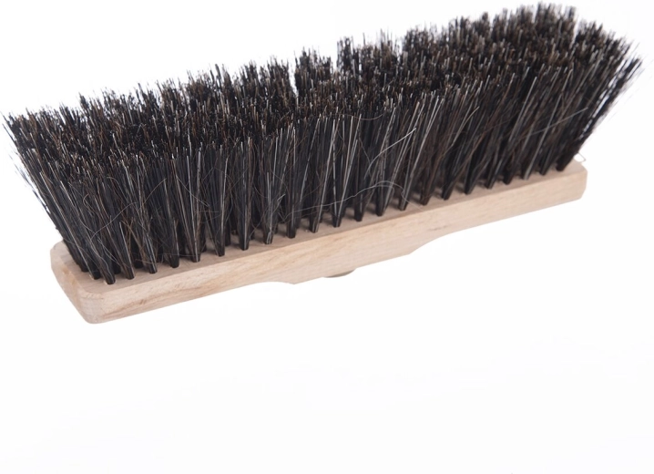 Dense bristles for effective sweeping