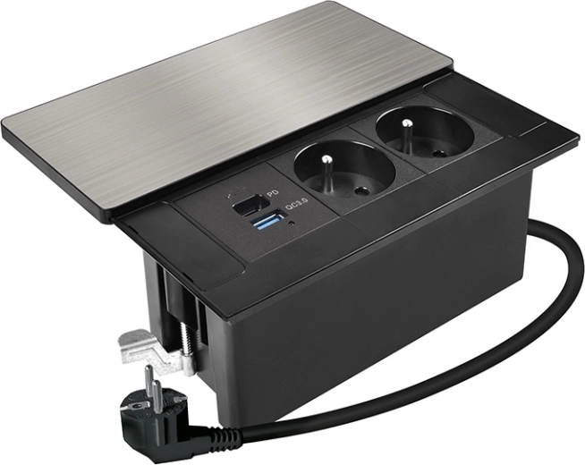 Easy recessed installation and 2 m cable with angled plug
