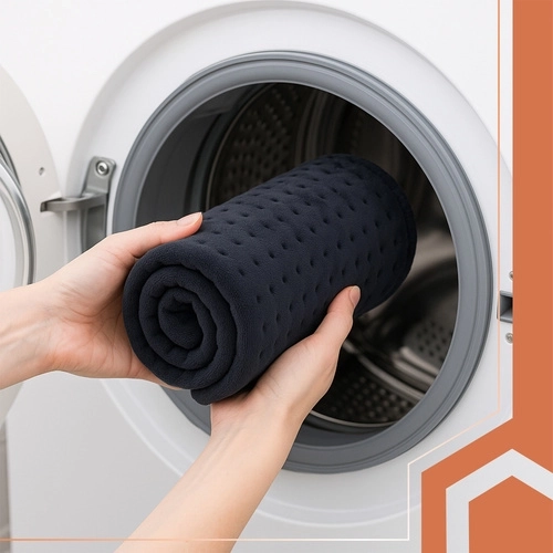 Easy maintenance – hand and machine washing