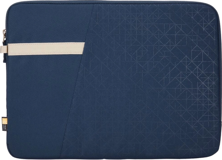 Comfortable asymmetrical 3/4 zipper