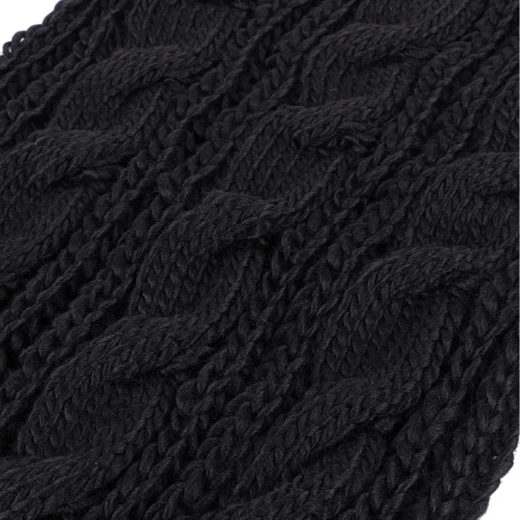 Cozy cable-knit texture