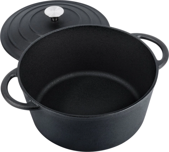 Safe grip and snug-fitting lid