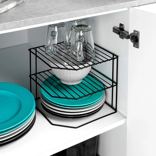 Patvari metalinė konstrukcija juodos spalvos