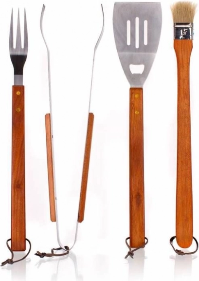4-piece Grill Accessory Set