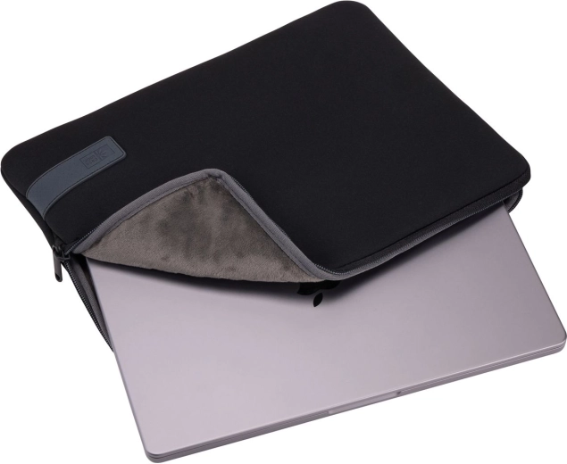 Plush interior to prevent scratches
