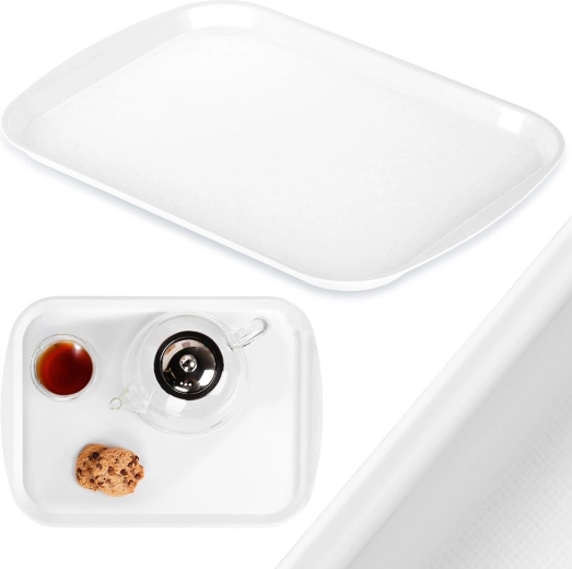 Spacious tray for drinks and desserts