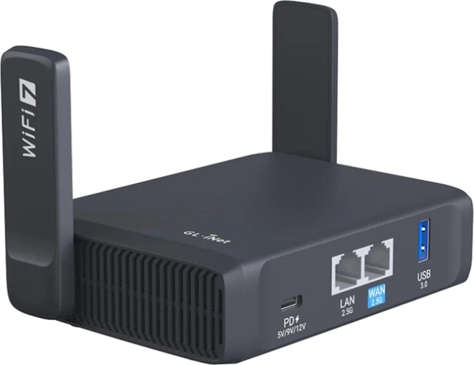 2.5G Ethernet + USB 3.0 in a compact design