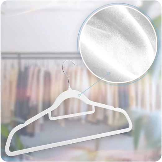 Non-slip velvet surface for a secure hold