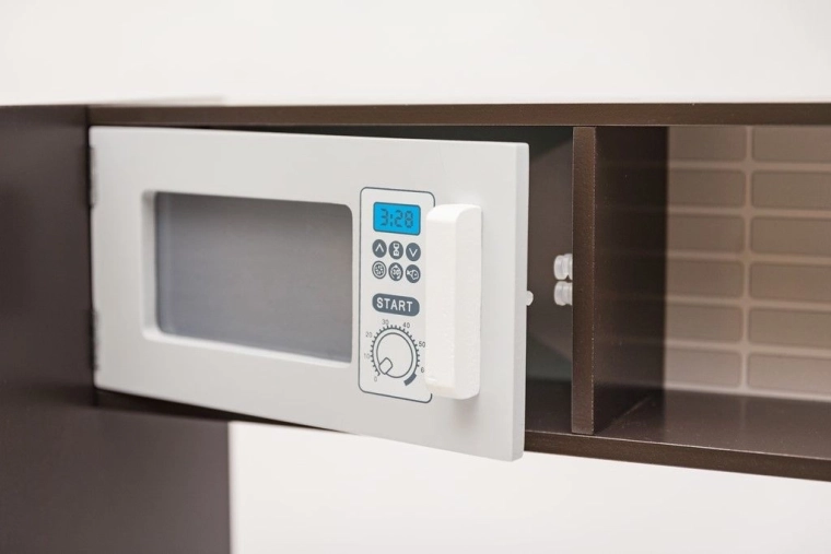 Microwave with control panel