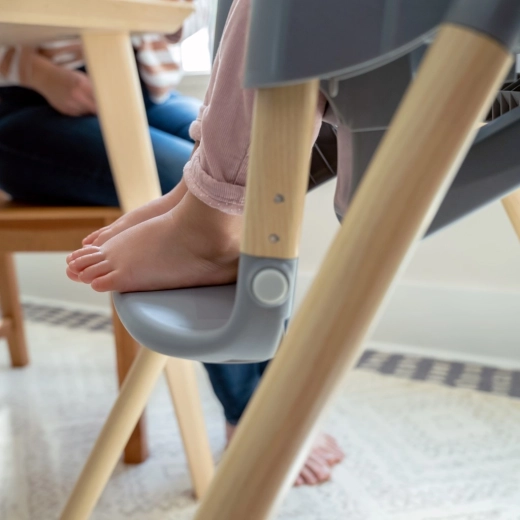 Ergonomic 90/90/90 seating and footrest