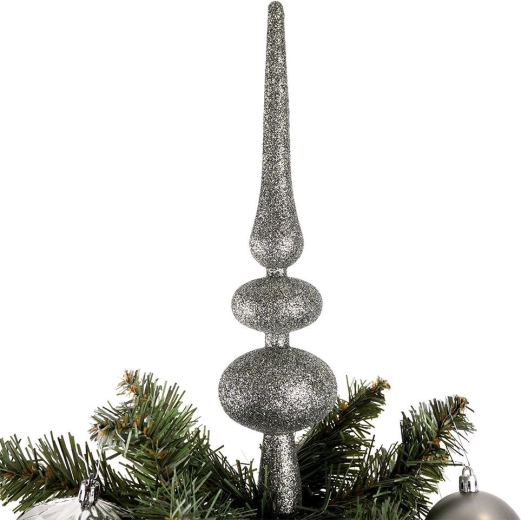 Žvilganti 30 cm viršūnė – paskutinis akcentas