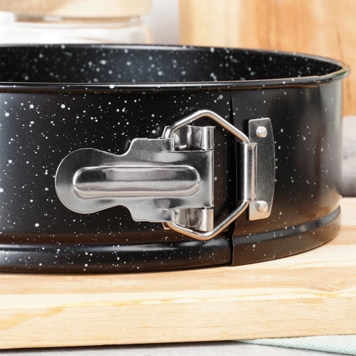 Lengvas išėmimas dėl atsegamo krašto