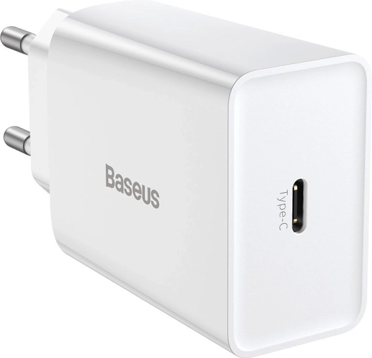 Fast charging up to 20 W via USB‑C