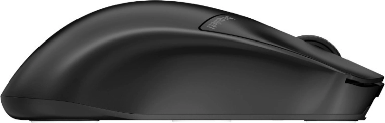 Super-light 55 g body and symmetrical ergonomics