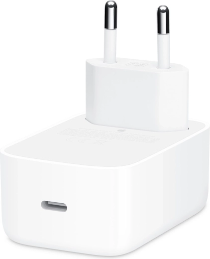 40 W Power Adapter with Dynamic Power Regulation up to 60 W