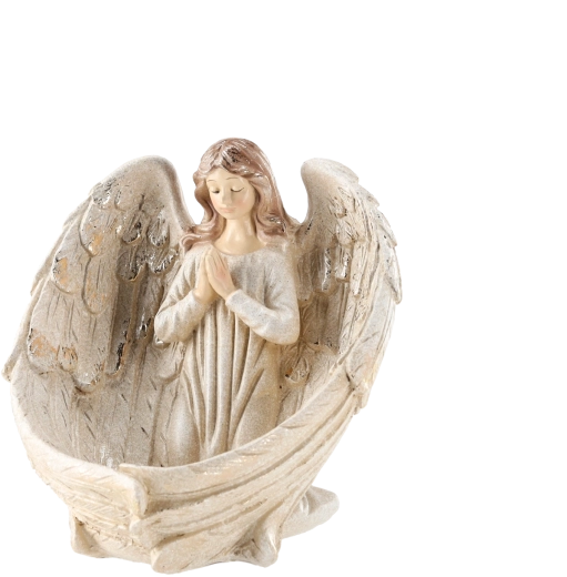 Angel figurine with wings