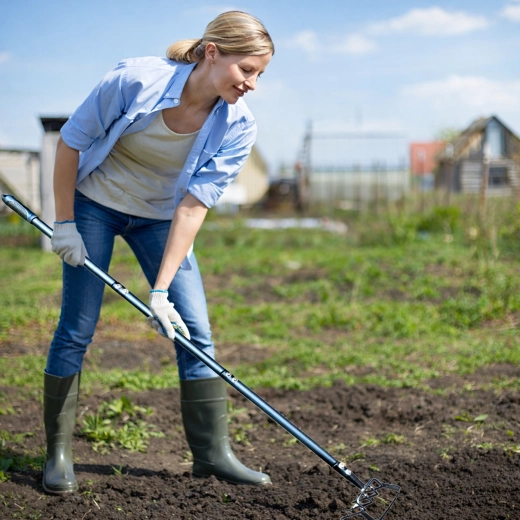 Three-piece garden hoe and cultivator with tines 120 cm