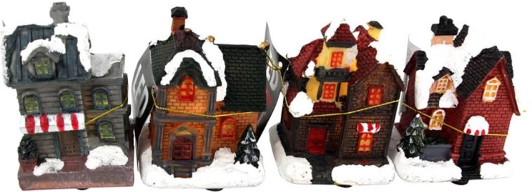 Painted Christmas House with LED Lighting 7 cm