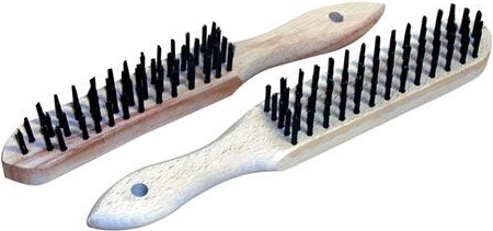 Hand wire brush with 4 rows, wooden handle