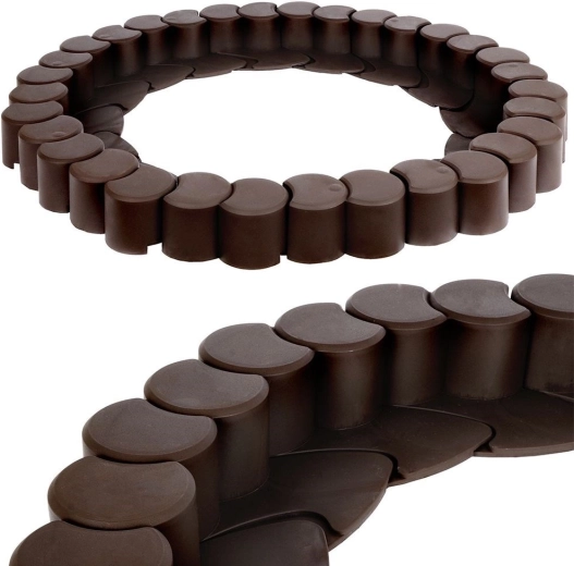 Ruda plastikinė sodo palisada 4,1 m – 32 dalys