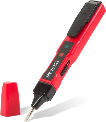 Voltage tester with non-contact voltage detection