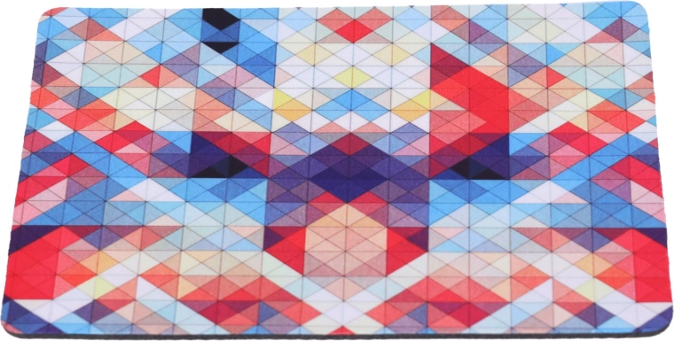 Patvari spauda su geometriniu dizainu