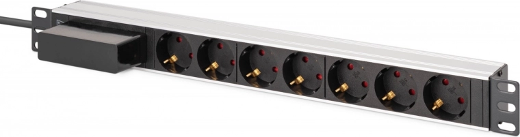Smart outlets angled at 45°
