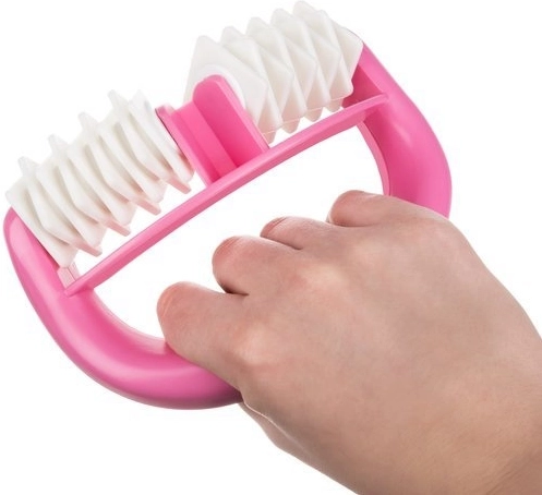 Rankinis masažuoklis su dvigubais voleliais