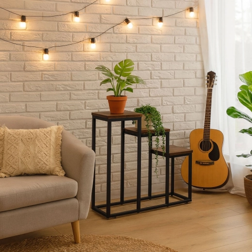 Trijų pakopų lentynos tobulai ekspozicijai