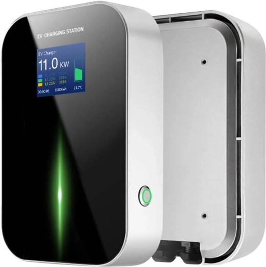 Fast 11 kW AC charging with a clear display