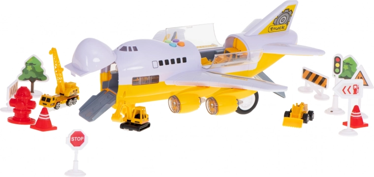 Atidaromas fiuzeliažas ir priekinė įvažiavimo rampa