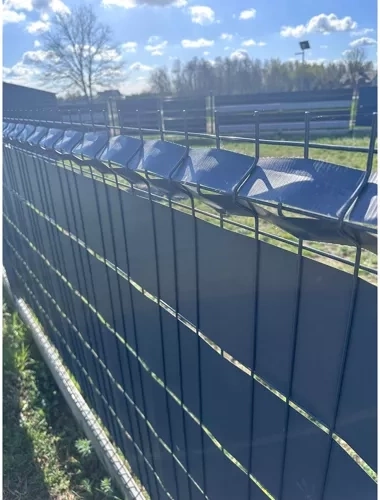 Privatumas ir moderni tvoros išvaizda