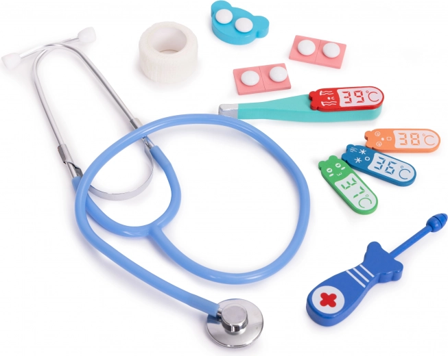 Realistic medical equipment for role play