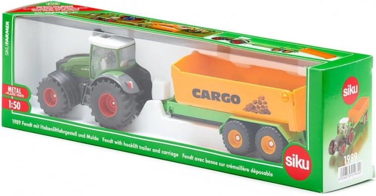 1:50 scale and compatibility with Siku Farmer
