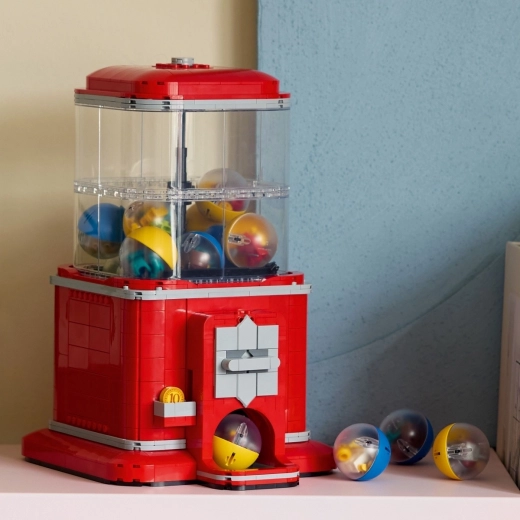 16 collectible minifigures in capsules