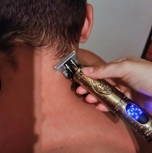 Tiksli T geležtė aštrioms linijoms ir detalėms