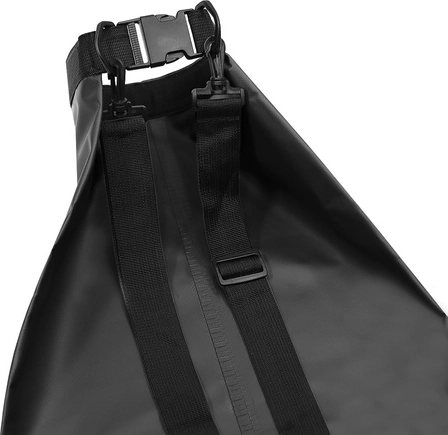 Comfortable carrying and versatile attachment