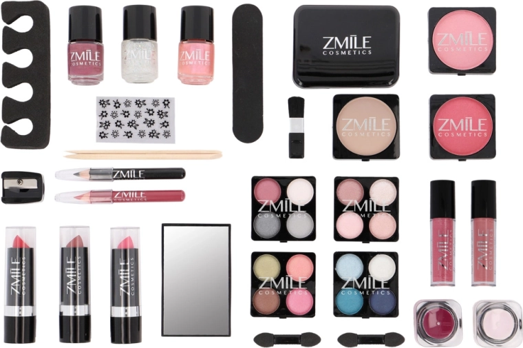 Pilna įranga makiažui ir manikiūrui