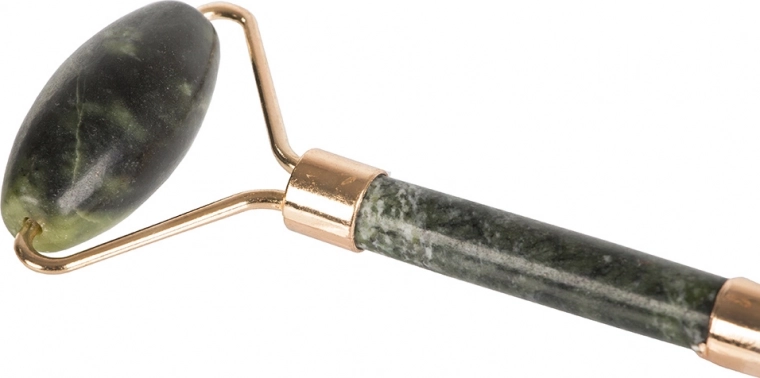 Natūralus nefritas su vėsinančiu efektu