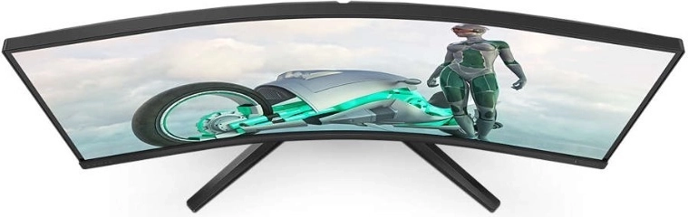 Immersive curvature for games and movies