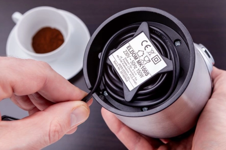 Patogi laido saugykla ir neslystančios kojelės